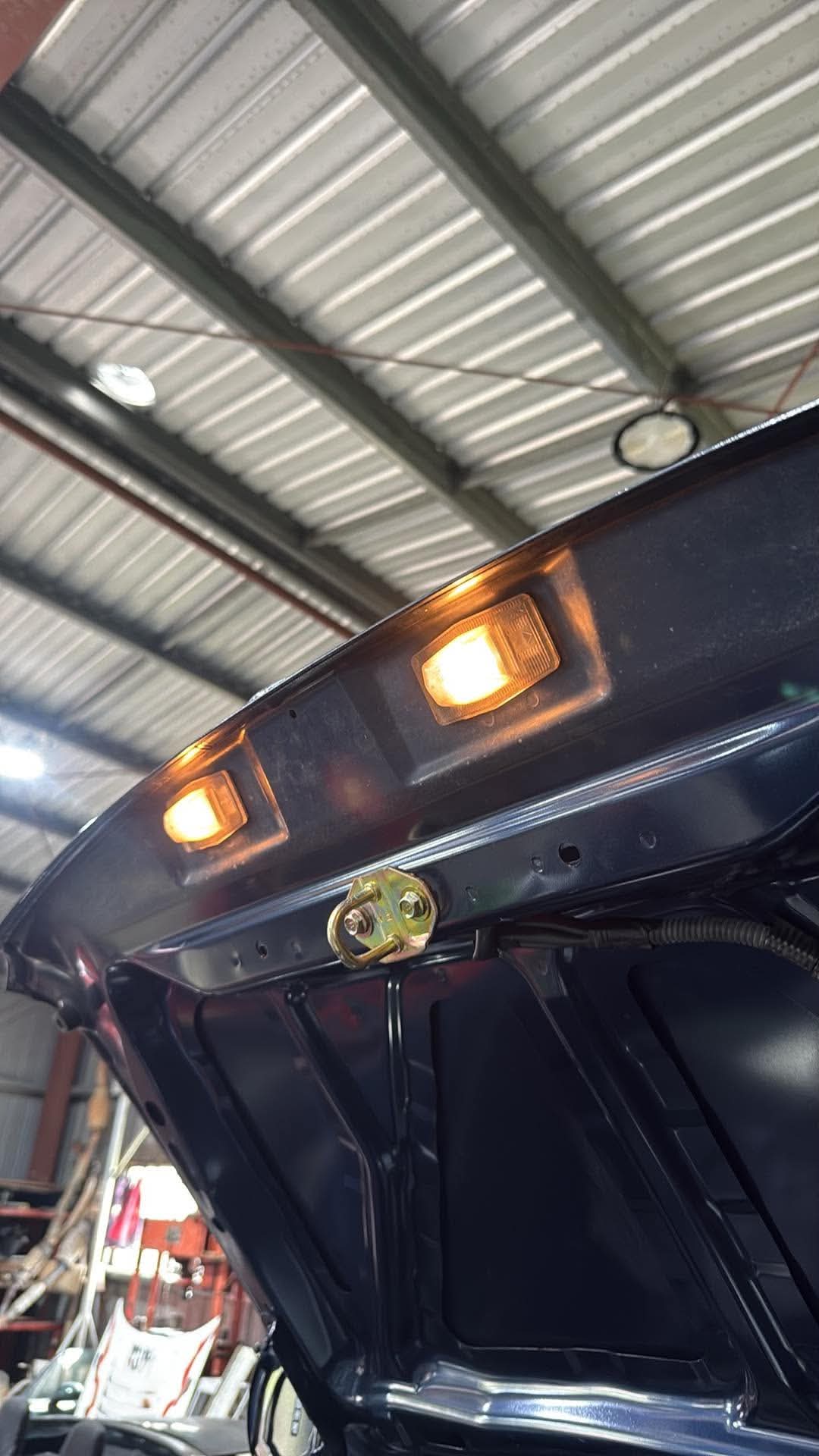 Front lip and boot lights