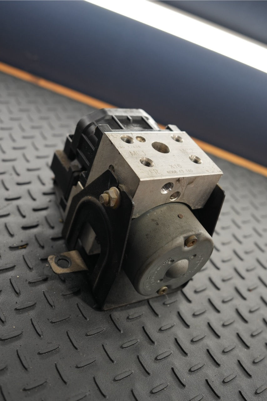 NB Mx-5 ABS MODULE/PUMP
