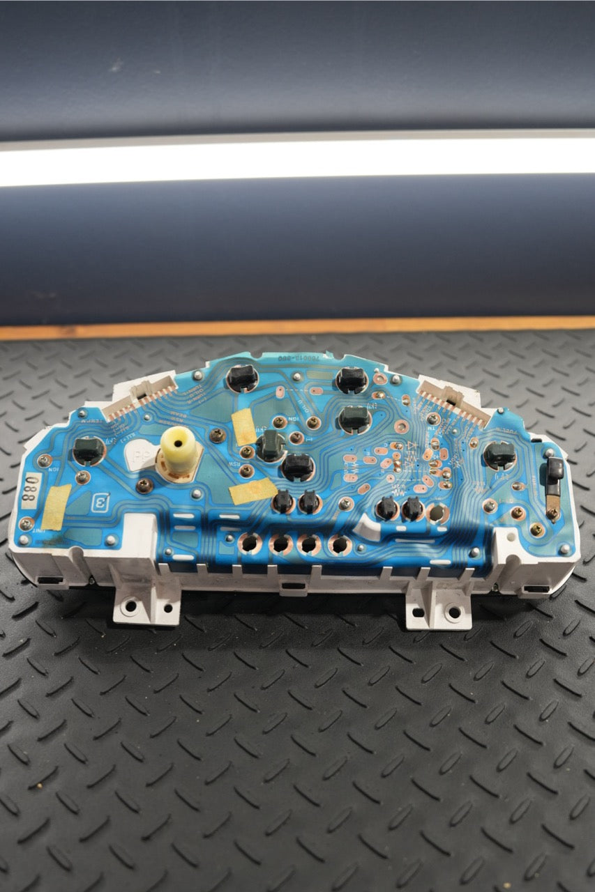 Na Mx-5 Gauge cluster