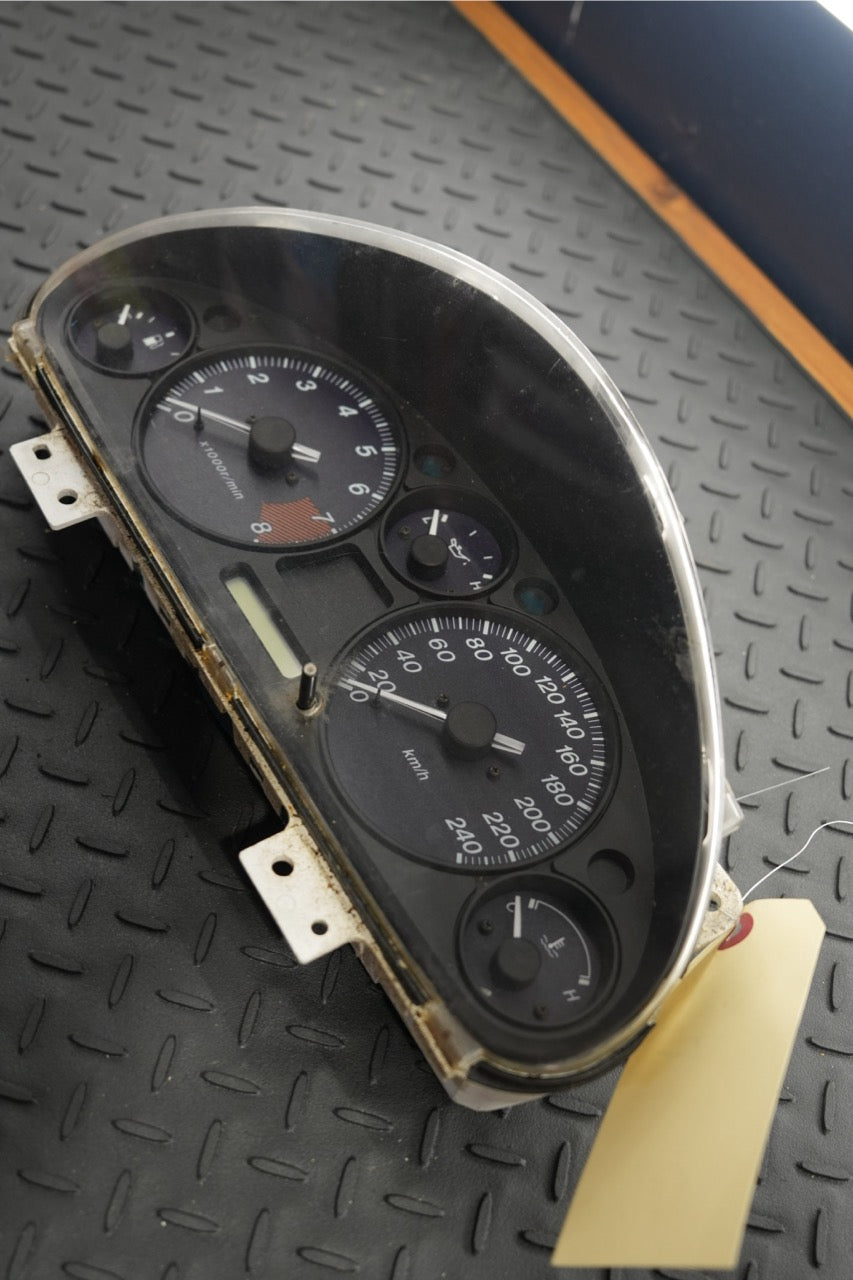 NB1 MX-5 gauge cluster