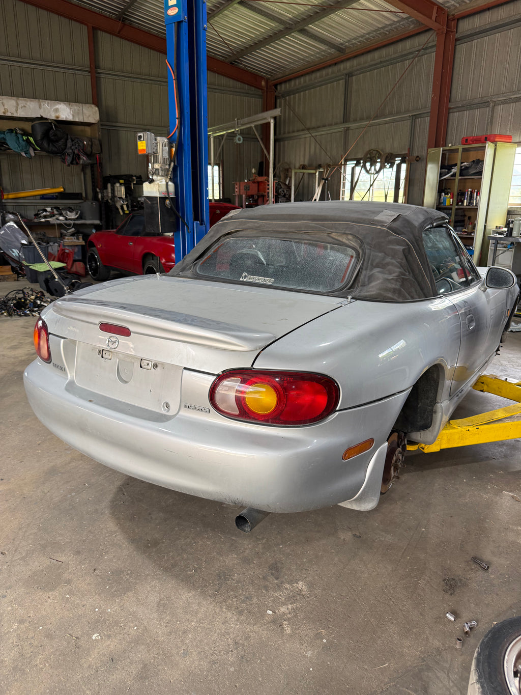 Wrecking NB8A Mazda Mx-5
