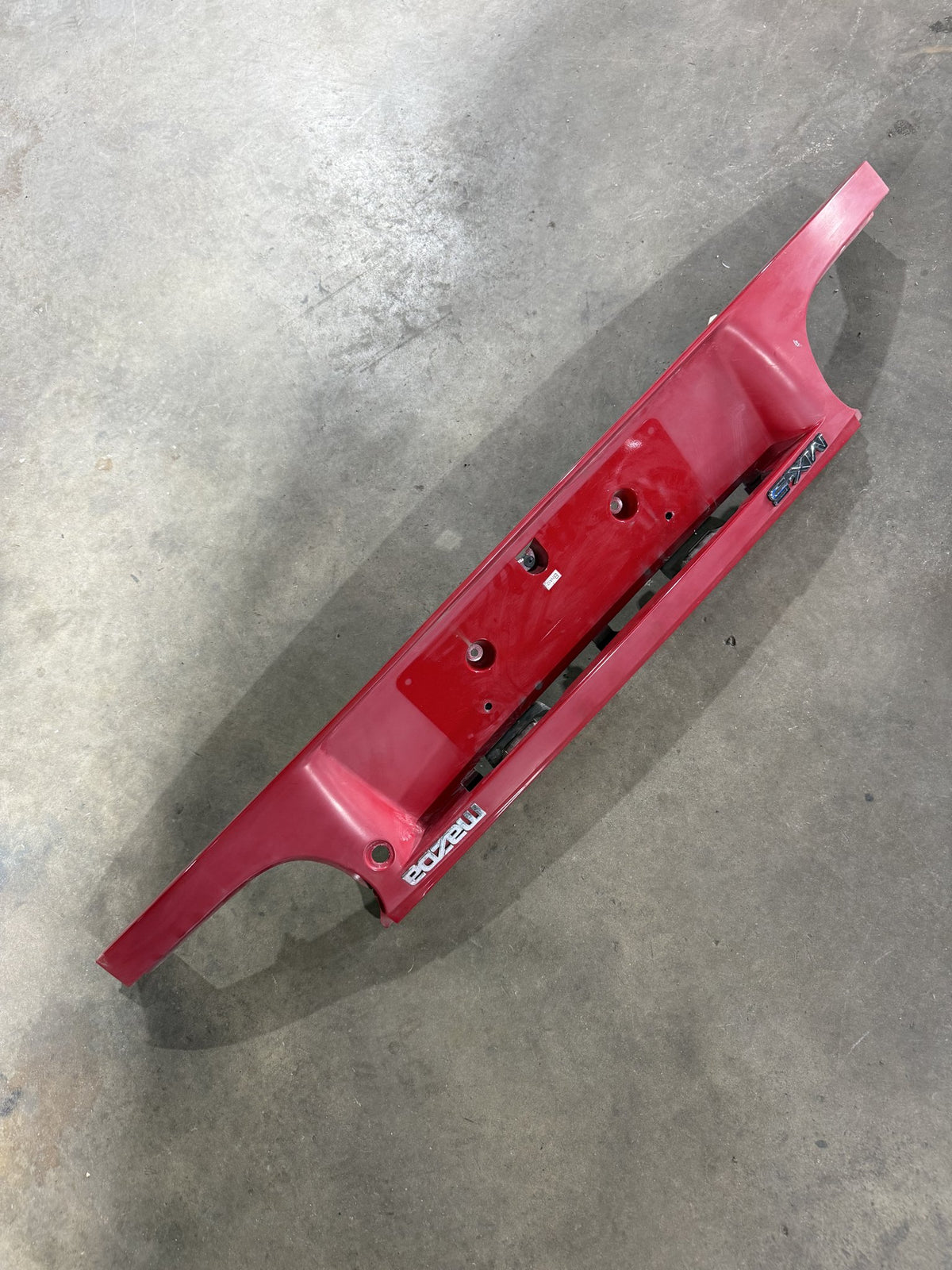 Mazda MX-5 NA Rear Garnish Panel (Tail Light Panel) – Red, Uncracked