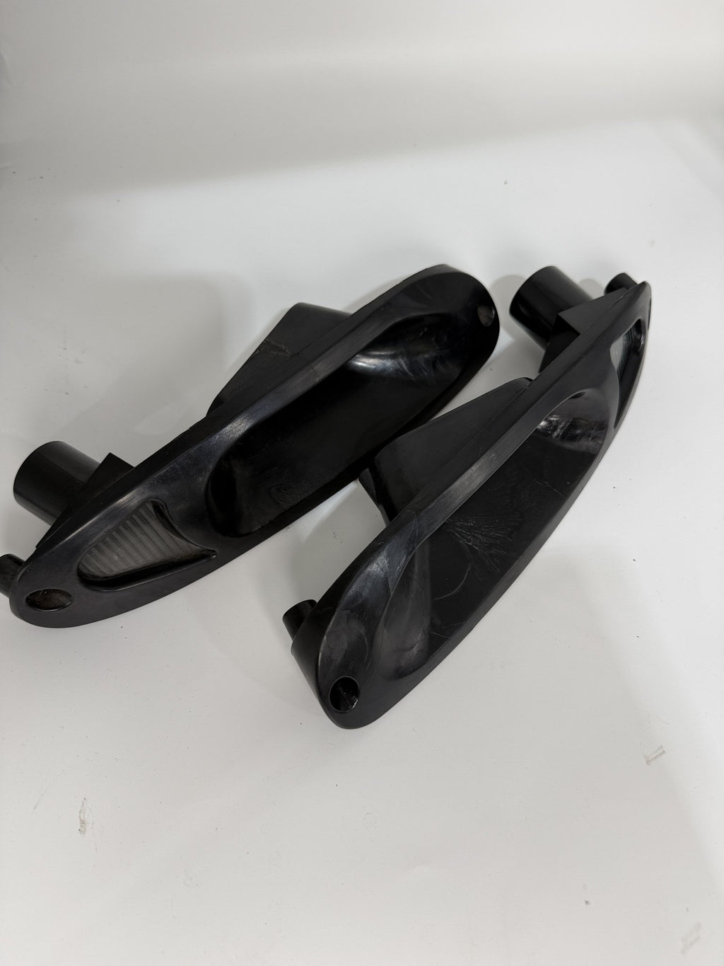 Mazda MX-5 NA Front Turn Signal Intake Housings – Pair, Brand New