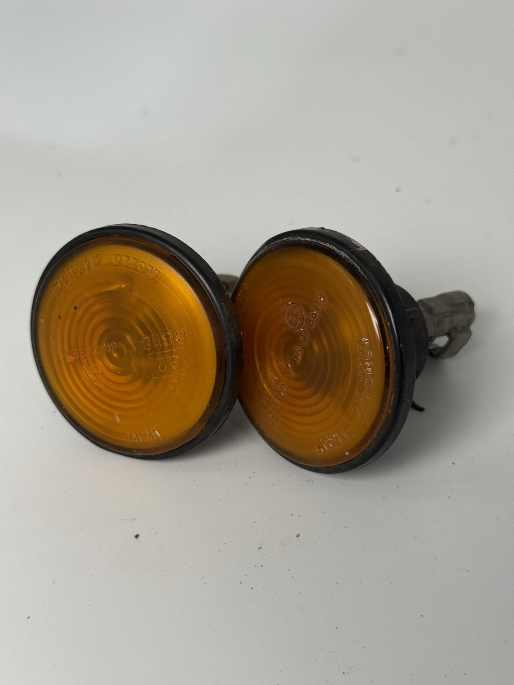 Mazda MX-5 Orange Side Indicators – Pair with Plugs