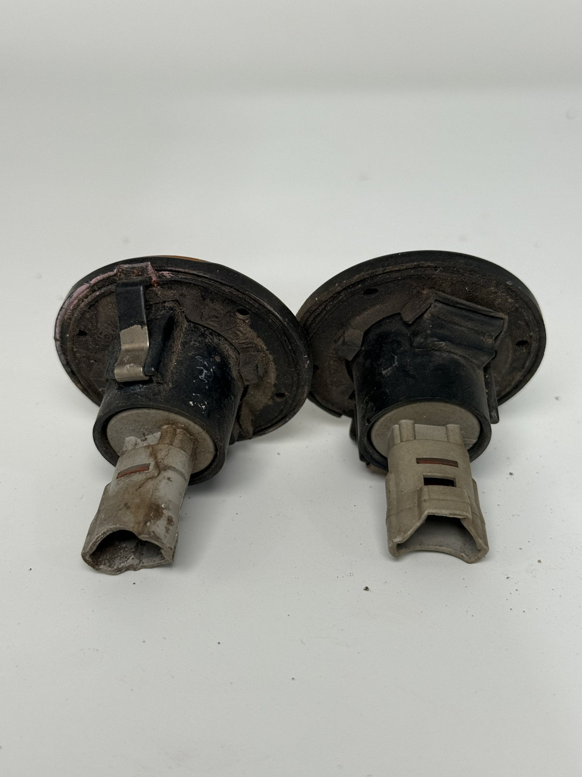 Mazda MX-5 Orange Side Indicators – Pair with Plugs