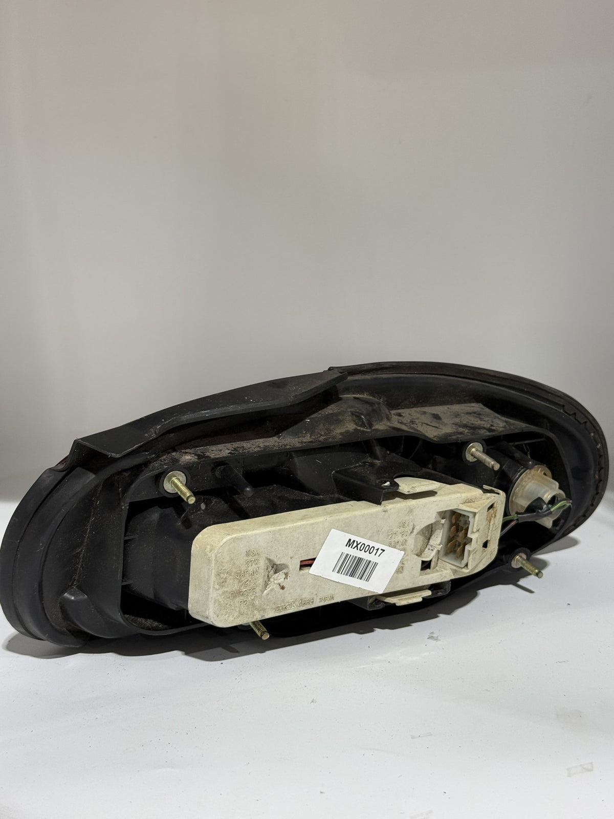 Mazda MX-5 NA Tail Light – LH Passenger Side with Bulb Holder