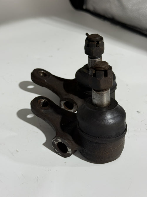 Mazda MX-5 ball joints view 2