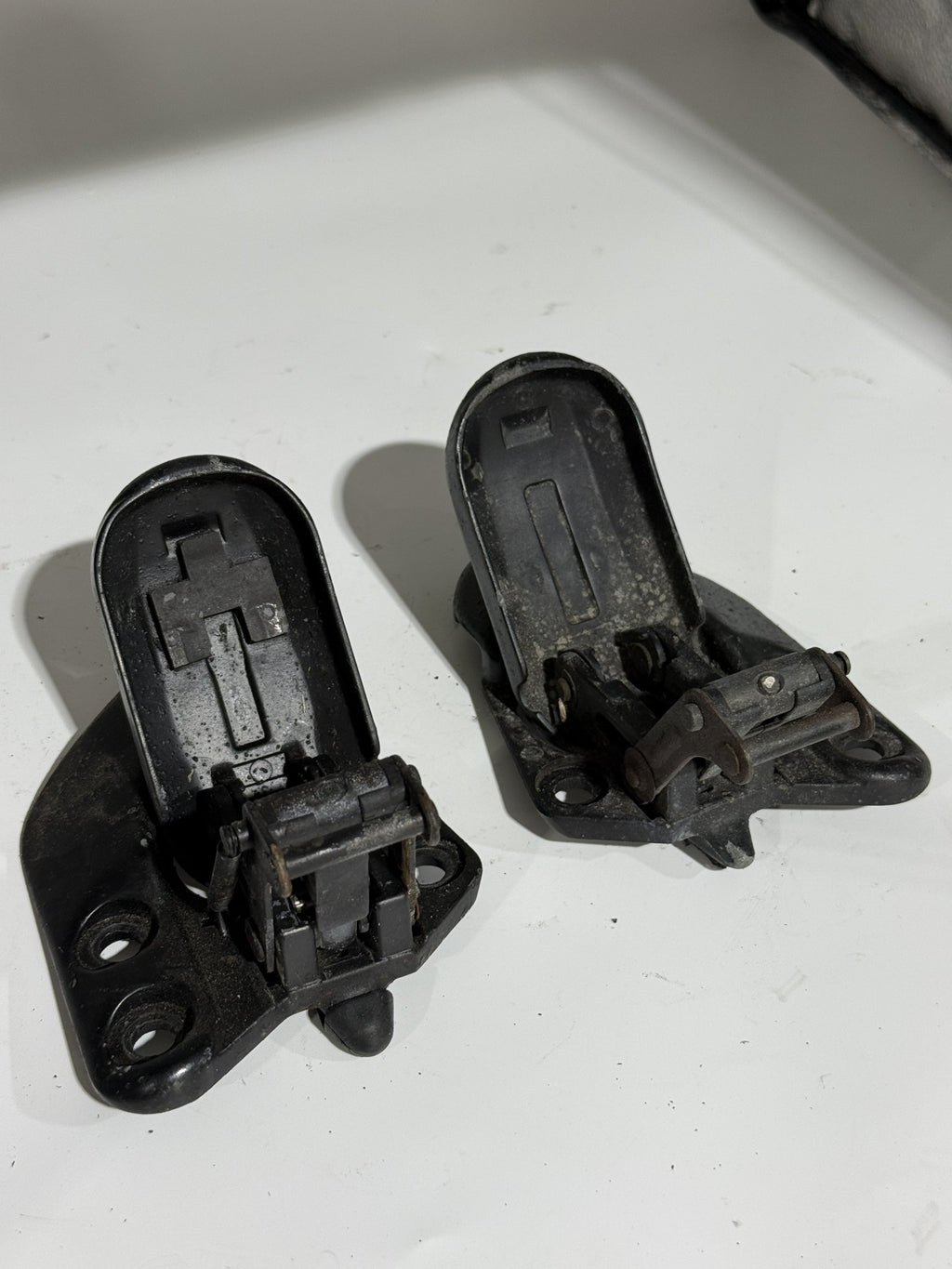 Soft Top Latches (Pair) for Mazda MX-5 NA/NB 1989–2005 – MX00077 photo 3