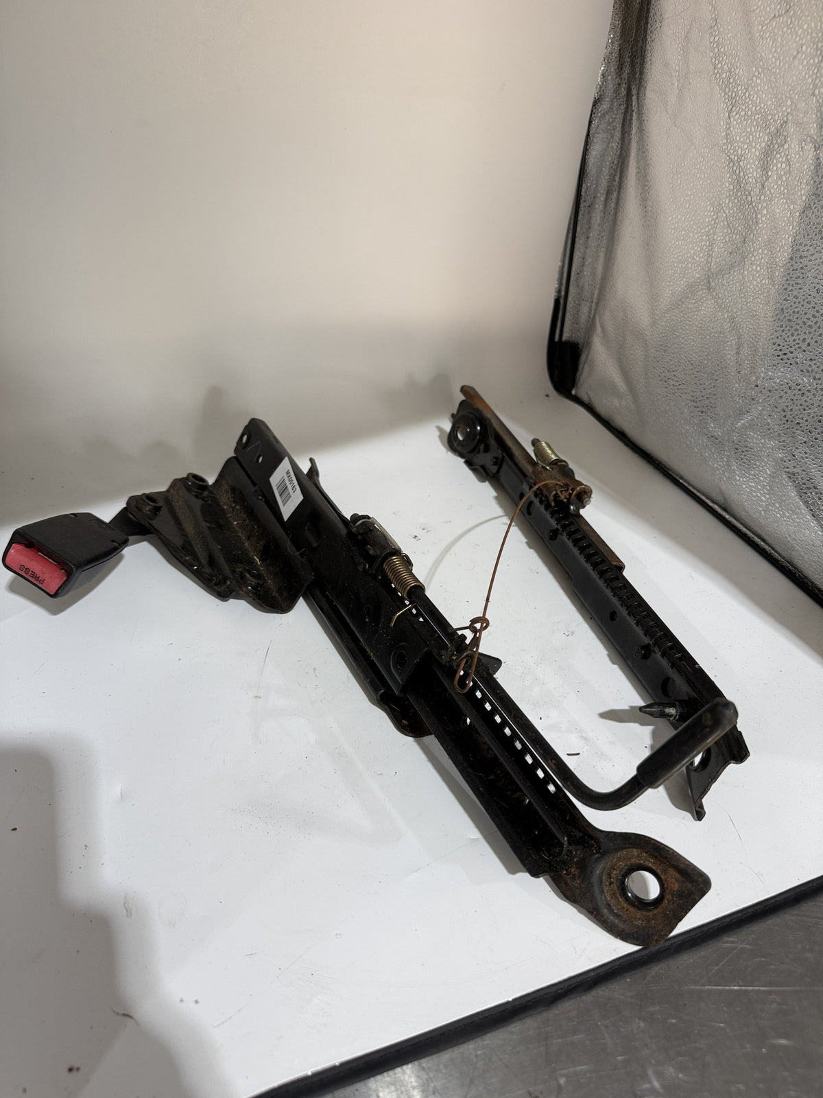 Passenger Seat Rails with Seatbelt Buckle for Mazda MX-5 NB 1998–2005 – MX00163 photo 1