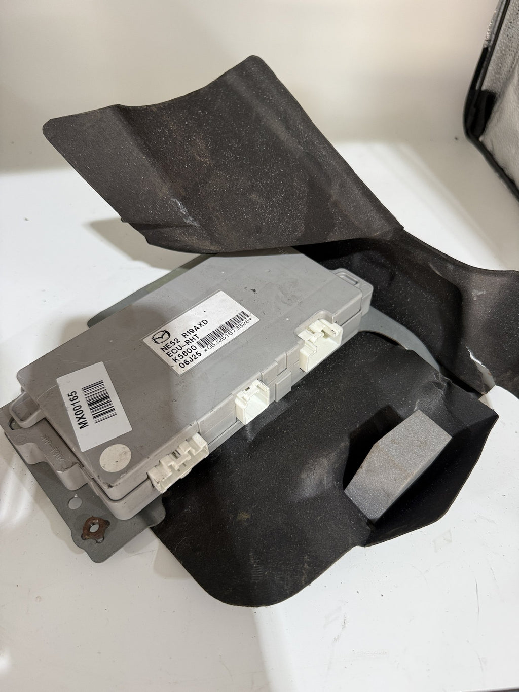 Retractable Hard Top (RHT) Control Module – NE52 R19AXD for Mazda MX-5 NC 2005–2015 – MX00165 photo 1