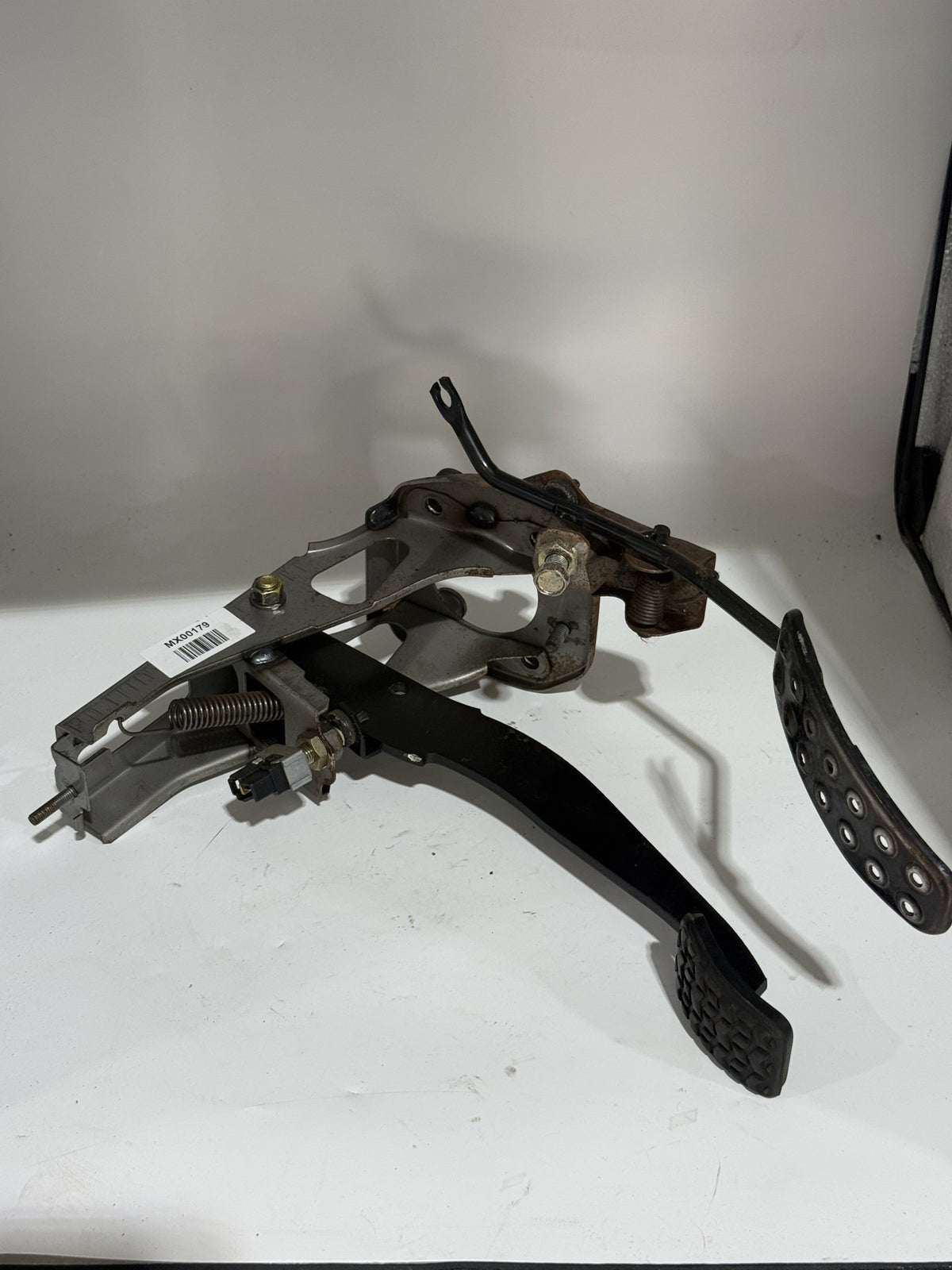 Pedal Box – Brake & Accelerator with Sensors (Manual) for Mazda MX-5 NA/NB 1989–2005 – MX00179 photo 1